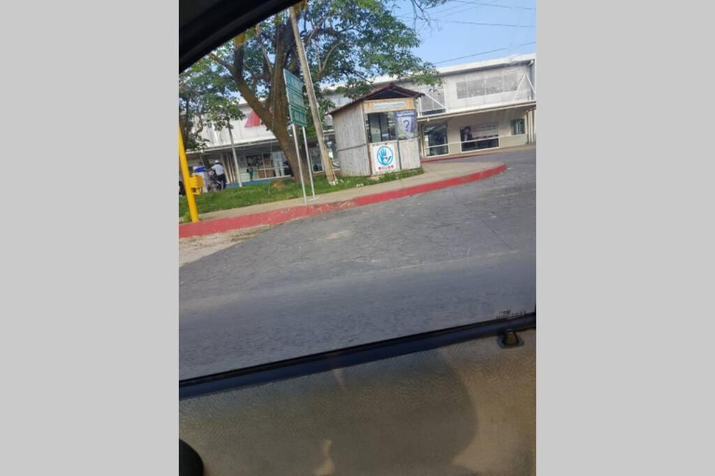 Depto. Maia: A/C, Agua Caliente, Wifi, Tv, Cable. Appartement Palenque Buitenkant foto